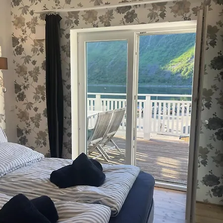 Aurora Feriehus Senja